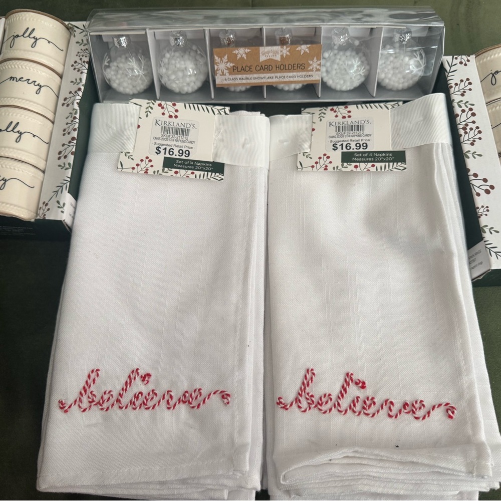 Christmas Dinner Set - Cloth Napkins, Ceramic Napkin Holders, Place Card Holders